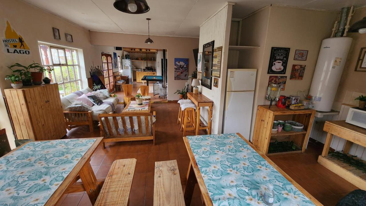 Hostel Del Lago, Habitaciones Privadas Y Cabanas Эль-Чальтен Экстерьер фото