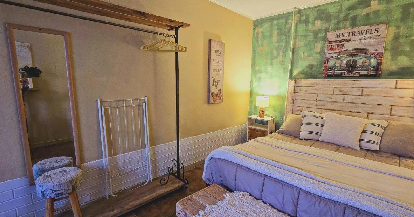 Hostel Del Lago, Habitaciones Privadas Y Cabanas Эль-Чальтен Экстерьер фото