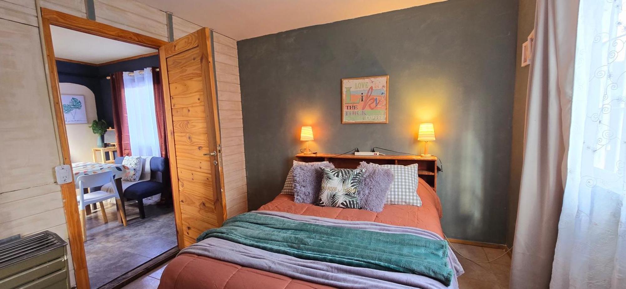 Hostel Del Lago, Habitaciones Privadas Y Cabanas Эль-Чальтен Экстерьер фото